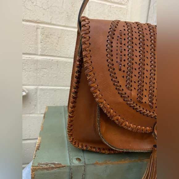 PATRICIA NASH BROWN BRAIDED FLAP W TASSEL CROSSBODY BAG GUC - Picture 3 of 12